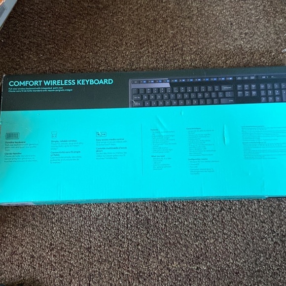 Logitech wireless keyboard with integrated palm rest. Ergonomic design. NWT - Picture 3 of 3